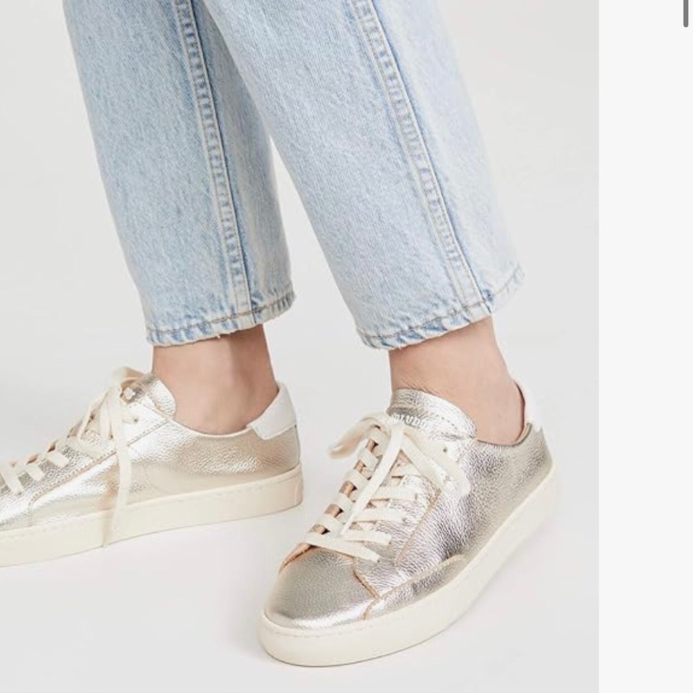 Soludos Ibiza Classic Lace-up Leather Sneaker in Gold.